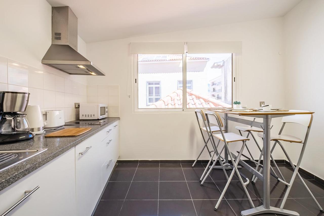 Cayres Suites Carmo Фуншал Екстериор снимка
